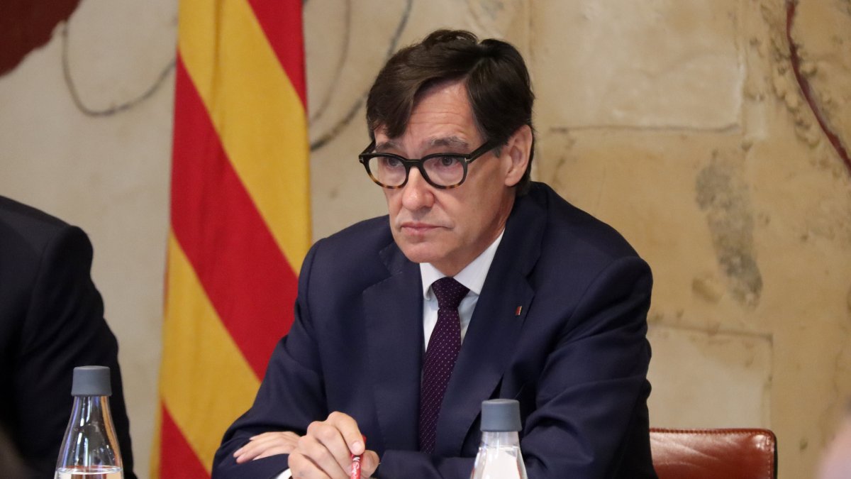 El presidente de Catalunya Salvador Illa encabeza la reunión del Consell Executiu este martes