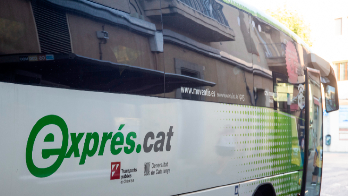 El autobús irá por la AP-7 y entrará en Barcelona por la Diagonal