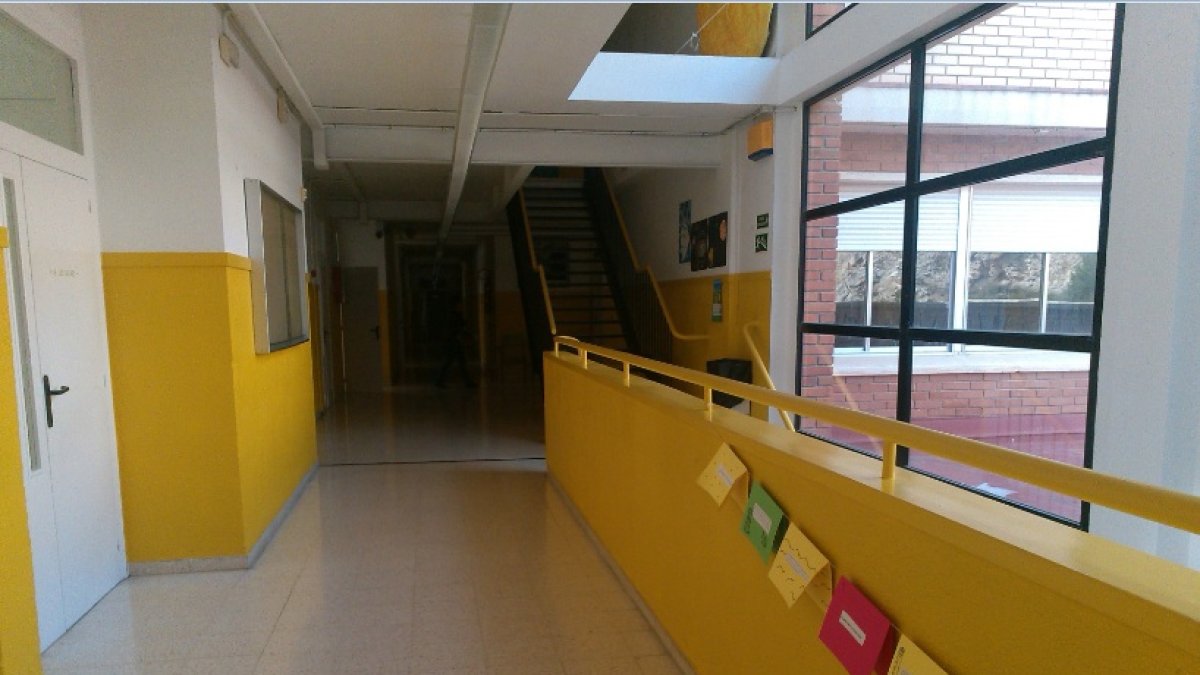 Imagen interior del Institut els Alfacs.