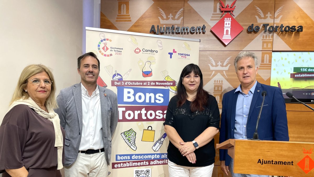 Maria José Ferré, Jordi Jordan, Sònia Rupérez i Francesc Minguell, en la presentació de la campanya.