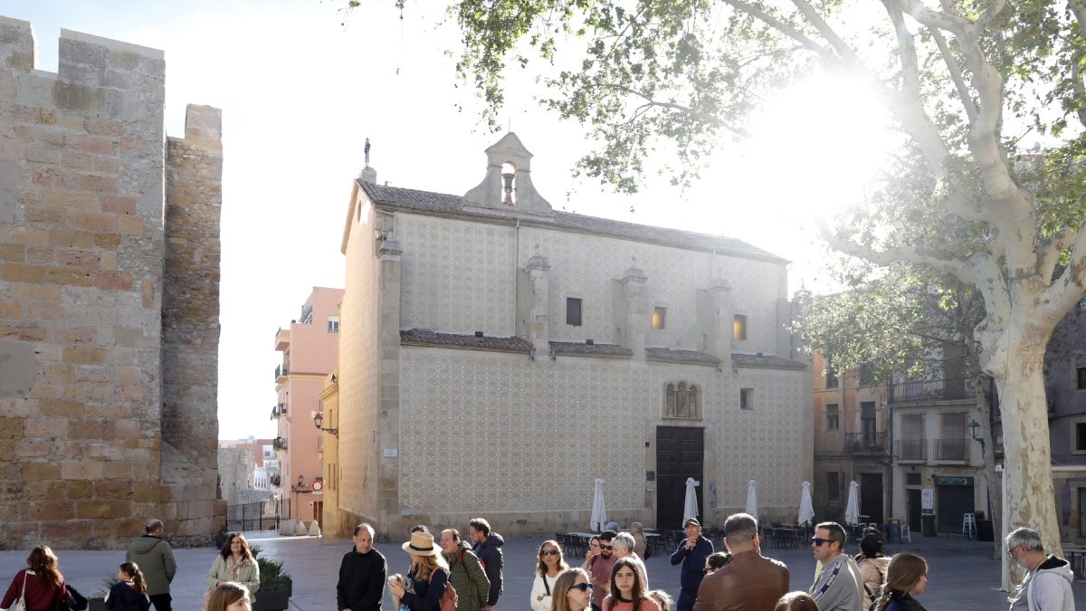 La iglesia de Natzaret y la Casa de la Sang están ubicadas en la Plaça del Rei de Tarragona
