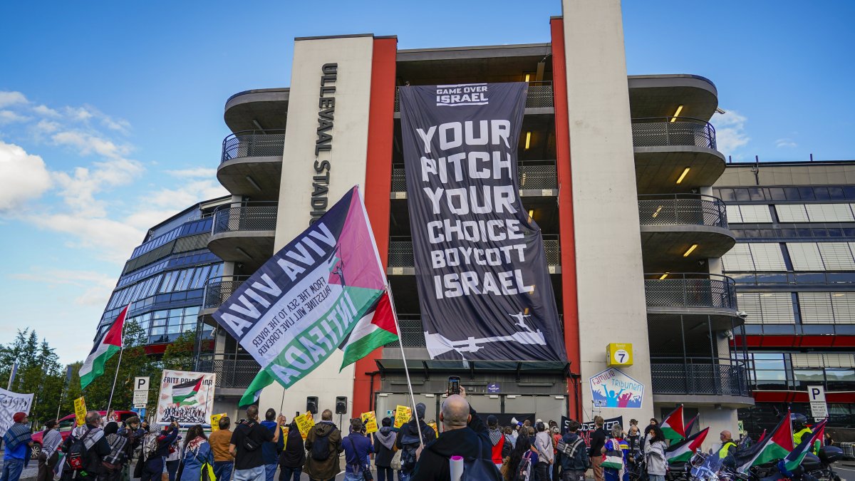 Manifestación en protesta al partido internacional de fútbol entre Noruega e Israel, que se jugará el 11 de octubre de 2025