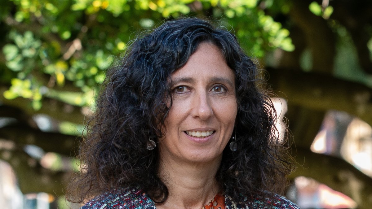 La doctora Raquel Sánchez-Valle durante una visita a Tarragona.