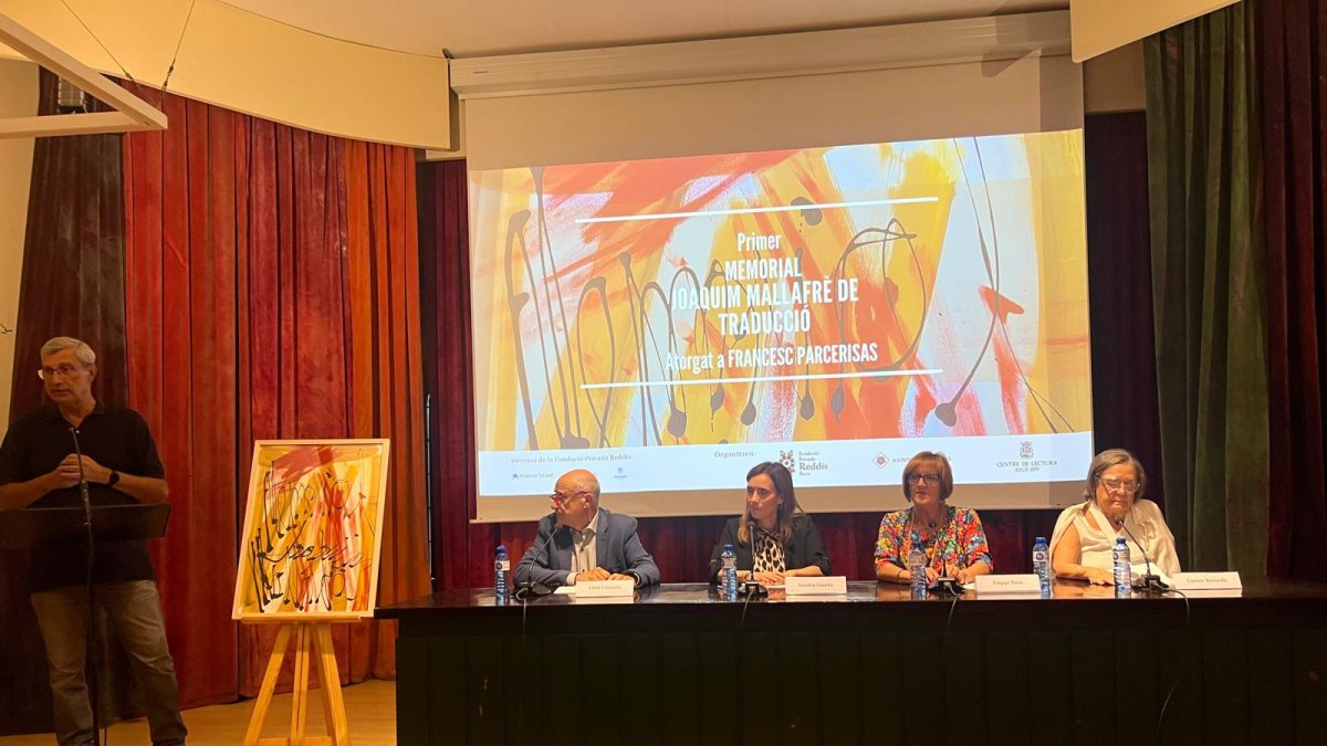 L'homenatge a Joaquim Mallafrè s'ha celebrat al Centre de Lectura de Reus.