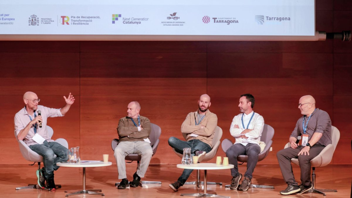 La primera mesa redonda del congreso.