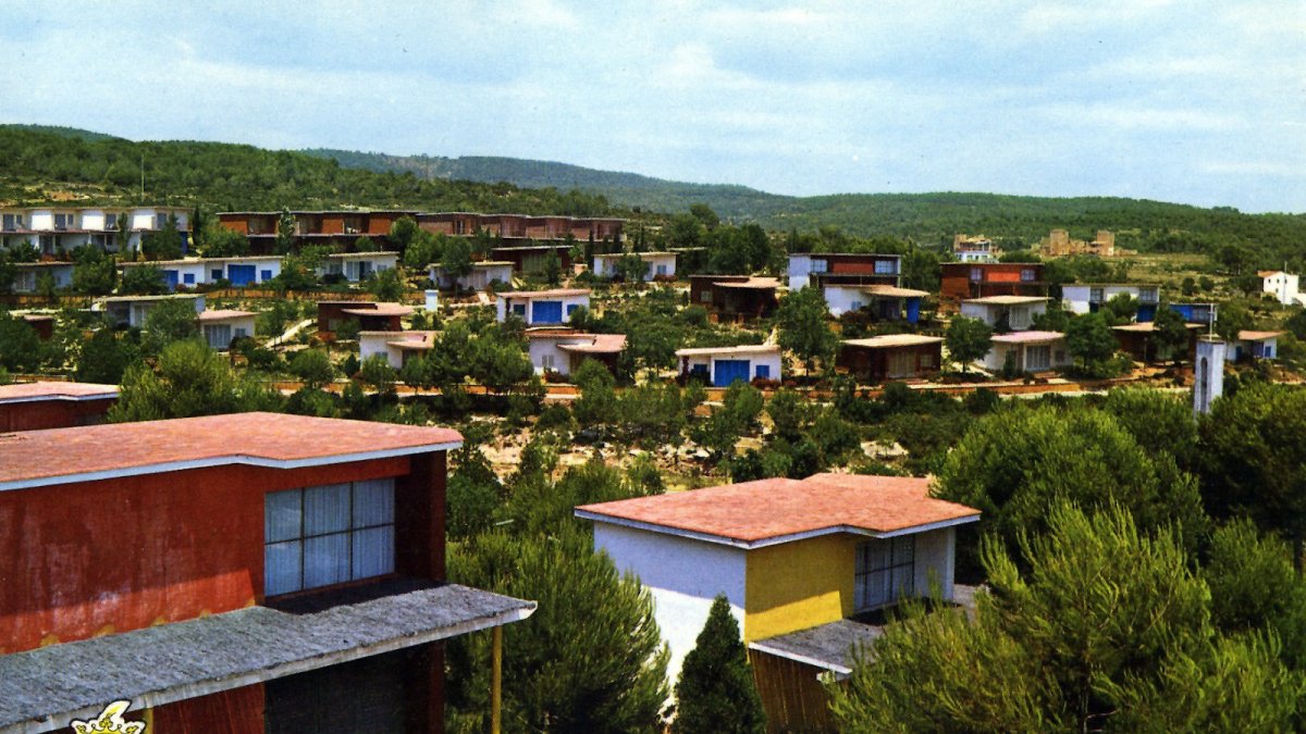 Imagen de algunos de los 180 chalets que conformaban la Ciudad Residencial de Tarragona