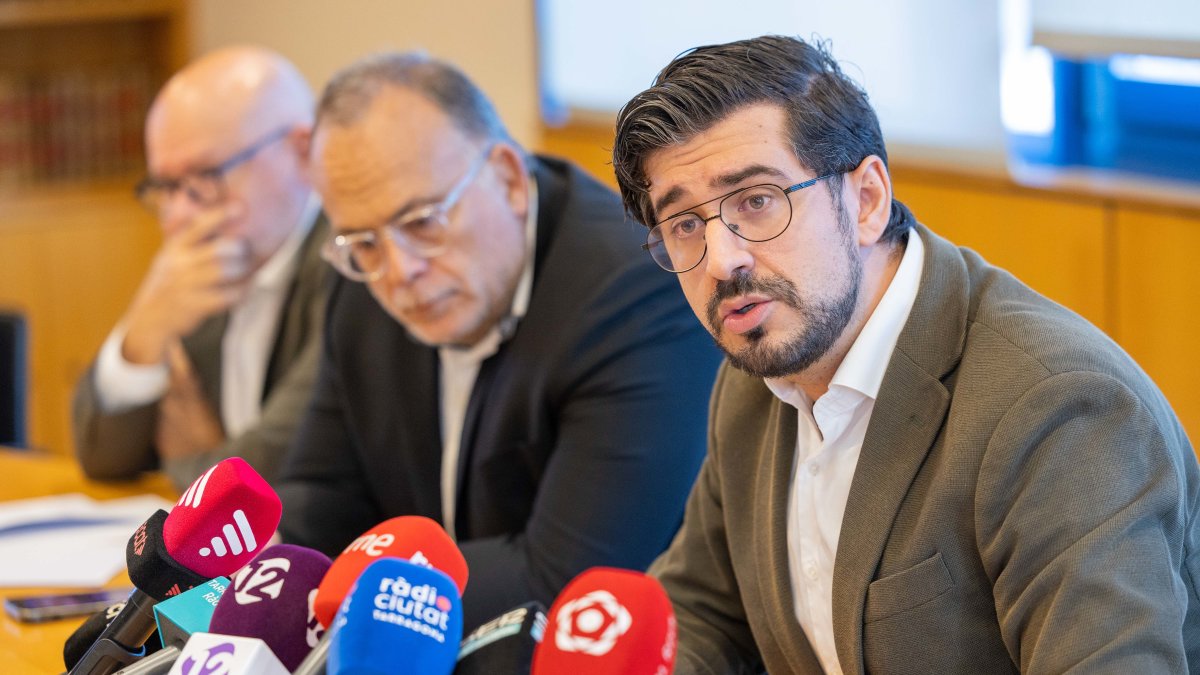 Rueda de prensa del Col·legi de l'Advocacia de Tarragona por los retrasos de Regionals y Rodalies