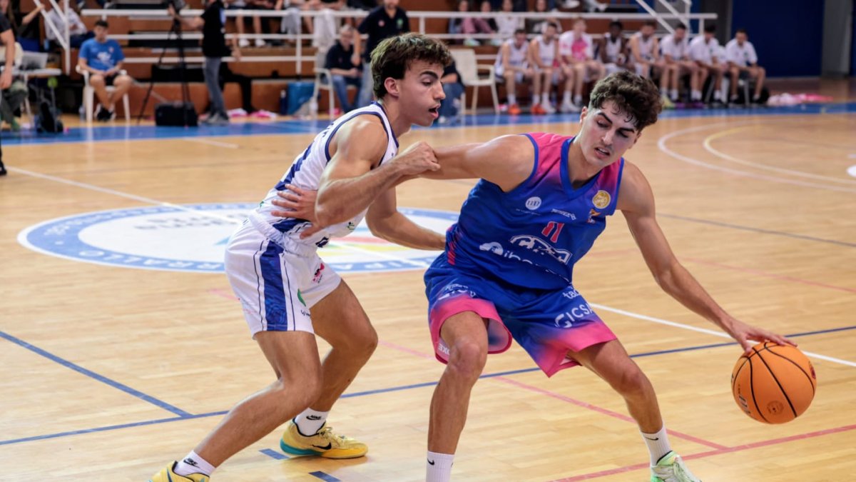 Jan Campeny en un partido con el Ibersol CBT.