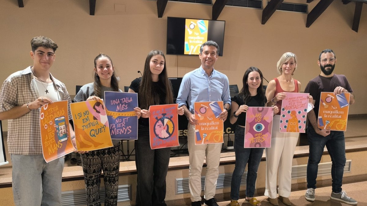 Los alumnos que han impulado la iniciativa