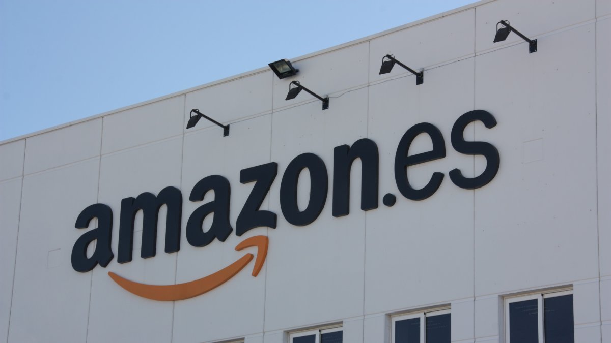 Imagen de una fábrica de Amazon