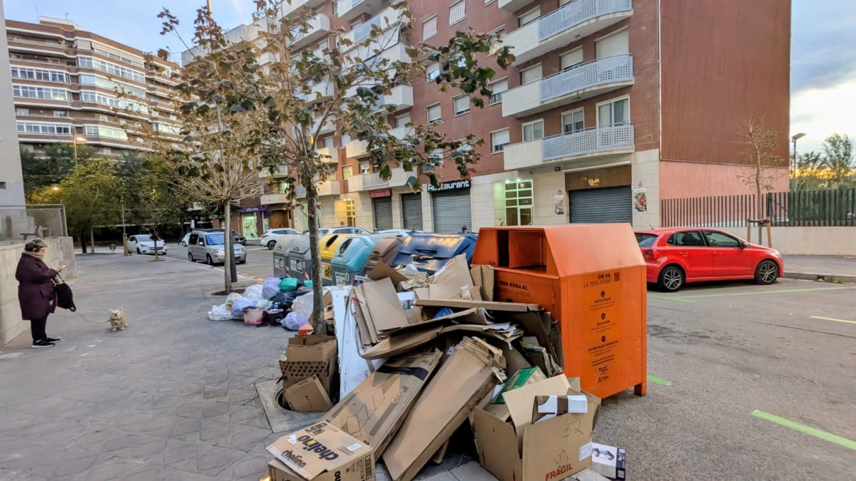 Aspecto de ayer por la tarde en la zona de Joan XXIII.