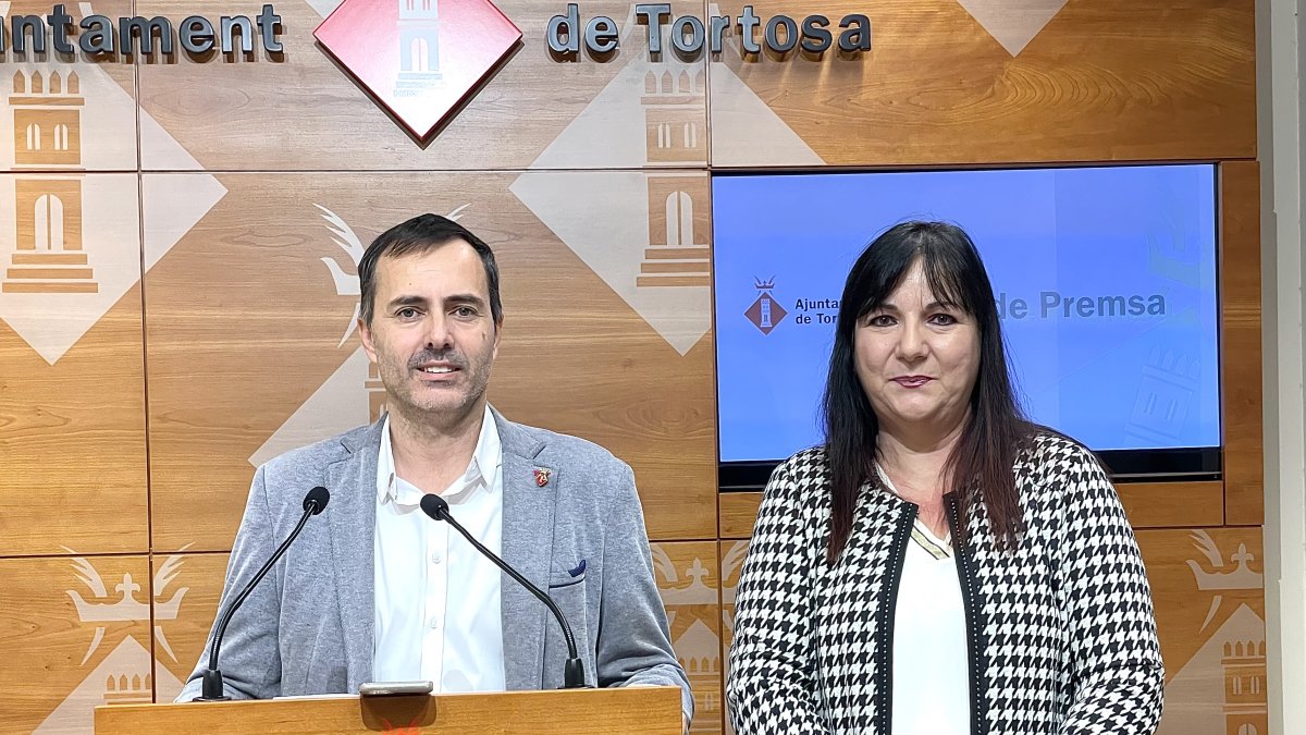 L'alcalde Jordi Jordan i la regidora Sònia Rupérez.