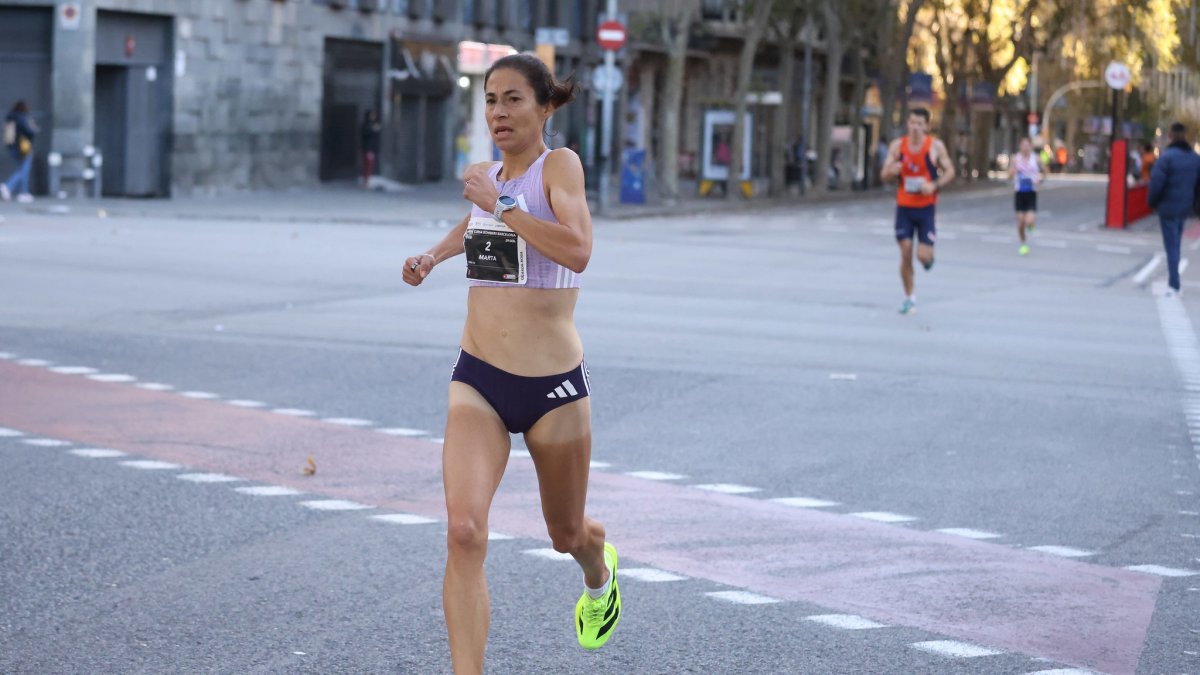Marta Galimany, durante la Cursa de Bombers 2025. 