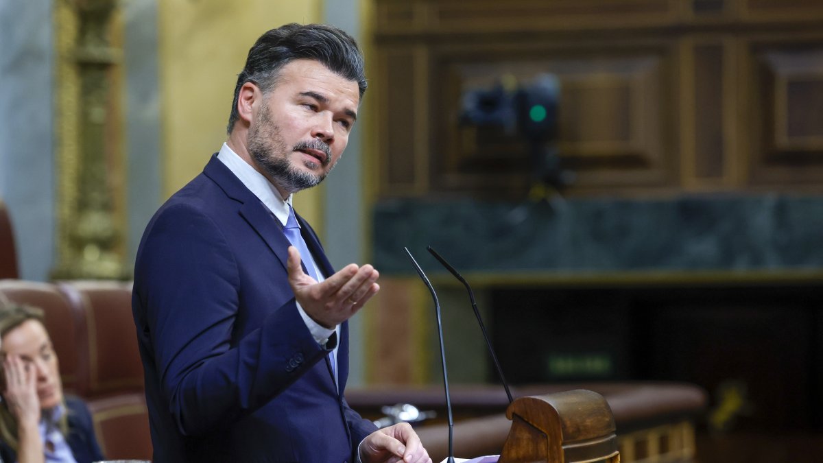 El diputado de ERC Gabriel Rufián interviene en el Pleno que se celebra este miércoles el Congreso.