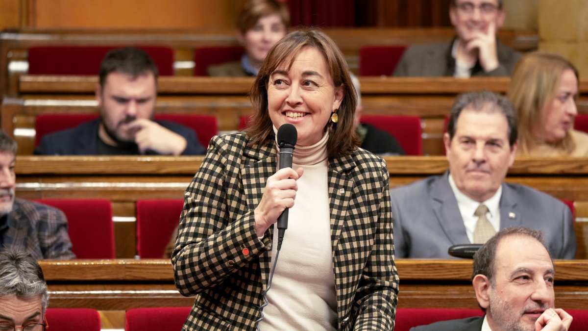 La consellera y portavoz del Govern Sílvia Paneque, durante la sesión de control de este miércoles