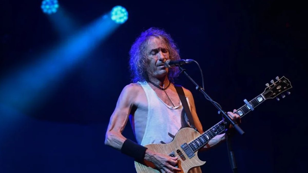 Imagen de archivo de Robe Iniesta durante un concierto