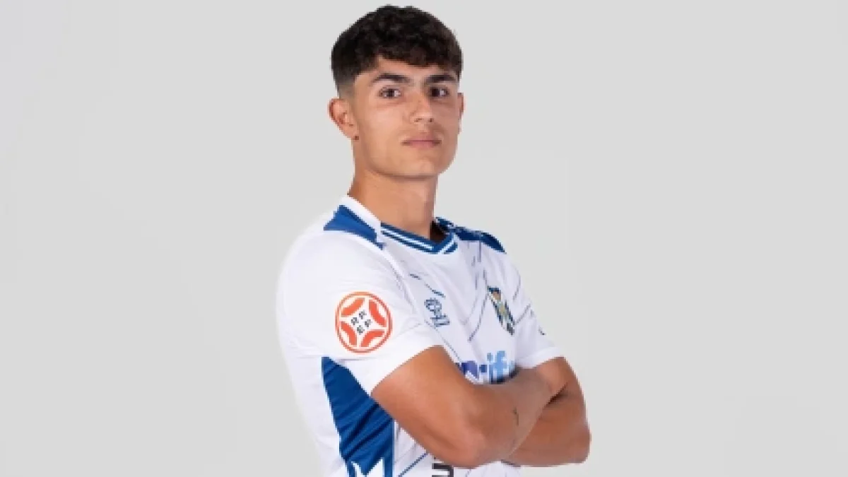 El lateral Ander Zoilo podría llegar al Nàstic,