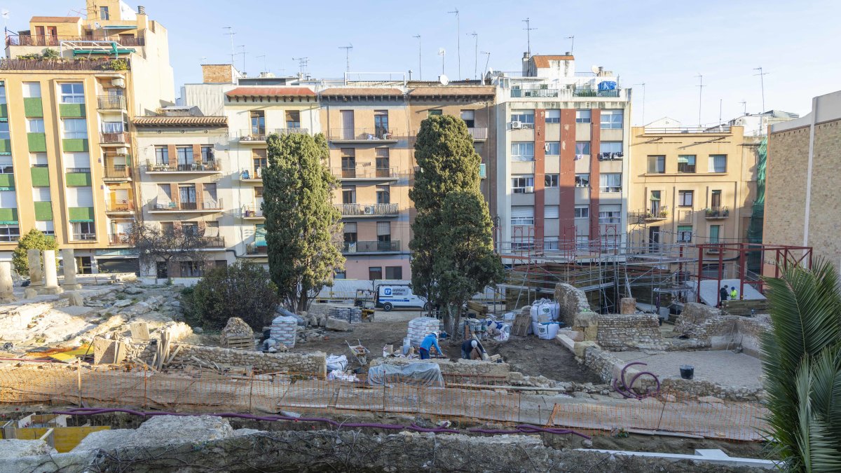 Vista del sector comprendido entre las calles Soler y Fortuny, con la calzada romana completamente protegida.
