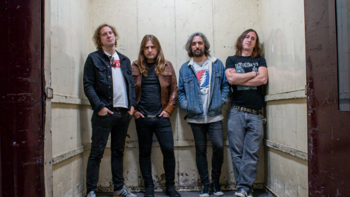 The Deathlines posen demà 'Canya al Pavelló!'.