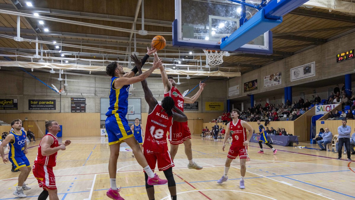 Partido entre Salou y Benicarló la pasada jornada.