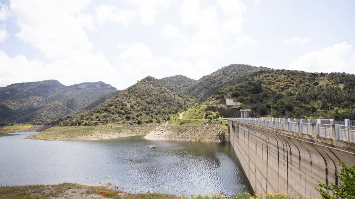 Imagen del pantano de Siurana el pasado mes de abril de 2025, cuando también superaba ligeramente el 25% de su capacidad.