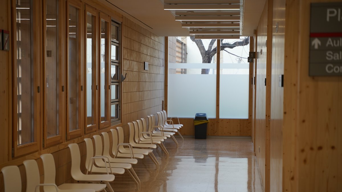 Interior del nou consultori mèdic.