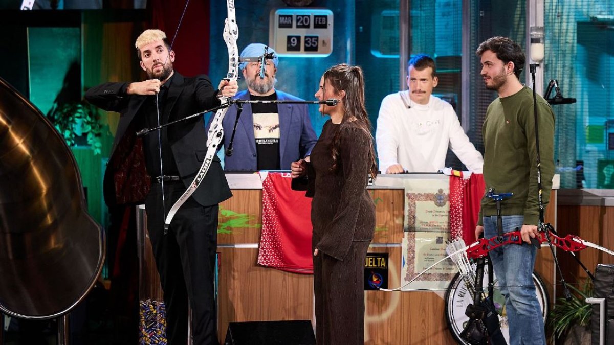 Elia Canales en su visita a La Revuelta de David Broncano.