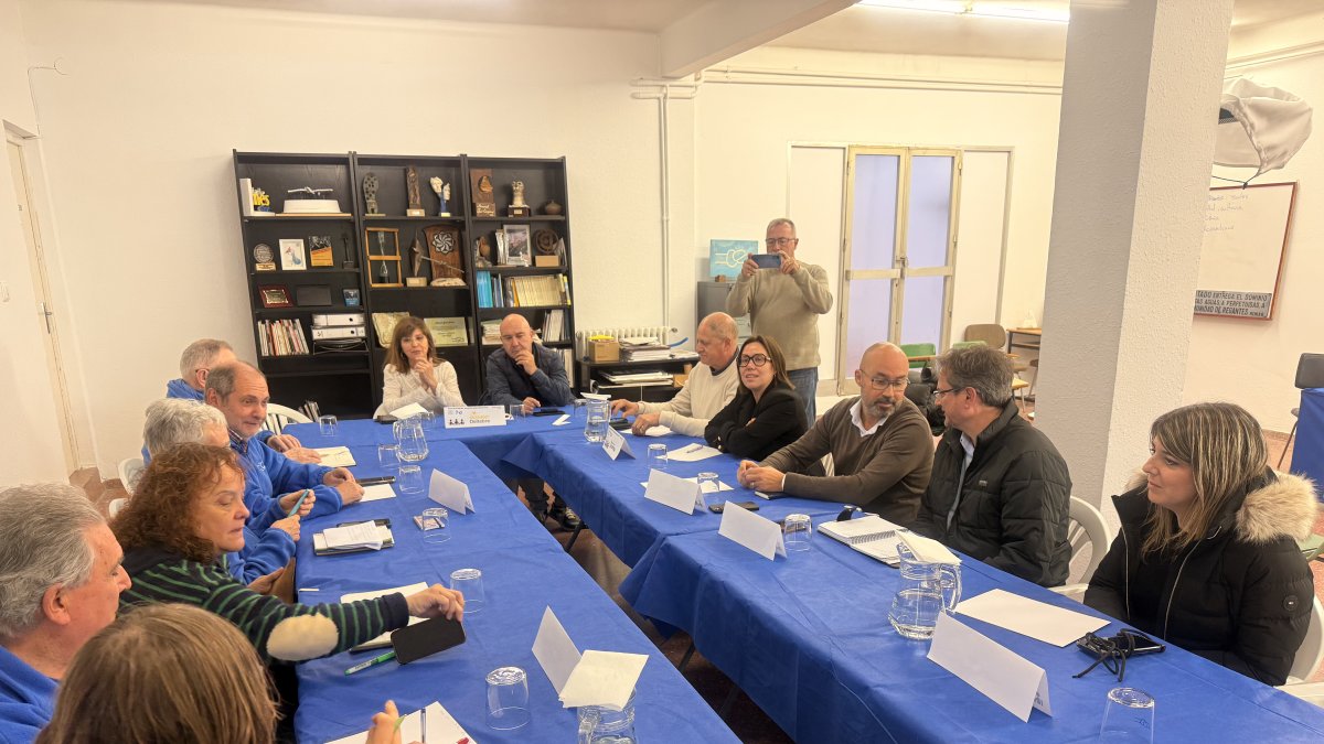 La Plataforma en Defensa de l'Ebre reunida amb els principals partits polítics