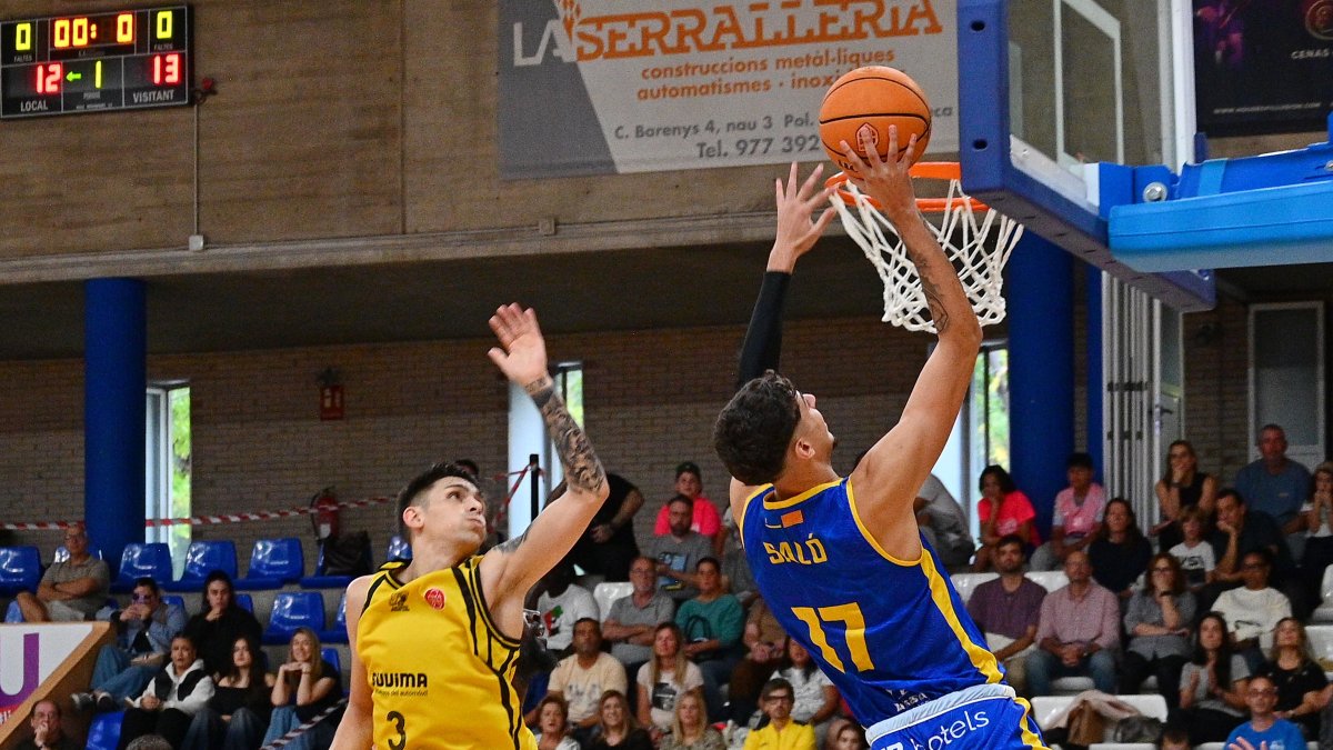 Pol Saló fue una de las claves en el triunfo del CB Salou.