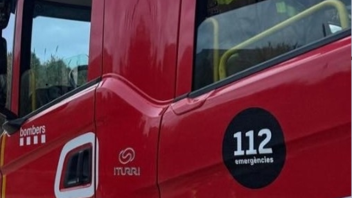 Al lugar han acudido dos dotaciones de bomberos.