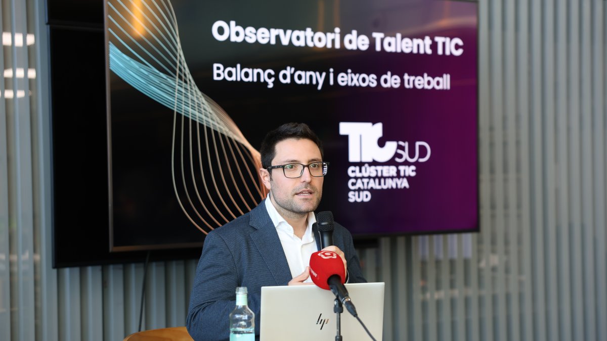 Sergi Novo, gerente del TICSud, durante la presentación del cuarto Observatori de Talent TIC en la sede de Tecnoredessa en Reus.