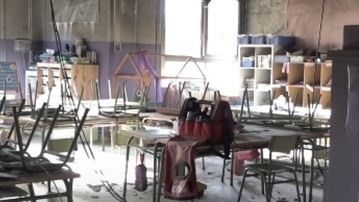 El fuego destrozó un aula de la escuela
