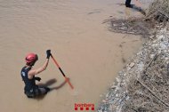 Los Bombers rastrean el río en los últimos 400 metros.