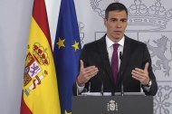 Captura de video de la declaración institucional del presidente del Gobierno, Pedro Sánchez, este domingo en el Complejo de La Moncloa, en la que ha dicho que el acuerdo al que ha llegado con la OTAN para no gastar un 5 % del PIB en defensa permite a España cumplir los compromisos con la Alianza sin necesidad de incrementar su inversión en ese ámbito.