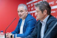 Noé Calleja, director deportivo, junto a Lluis Fàbregas, presidente del Nàstic.