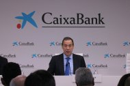 Fotografía de archivo del consejero delegado de CaixaBank, Gonzalo Gortázar, durante una rueda de prensa.