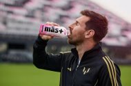 Leo Messi promociona su nueva bebida.