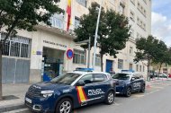 Los trámites de Extranjería se realizan en la Comisaría de la Policía Nacional de Reus, en la avinguda Marià Fortuny.