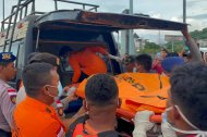 El cuerpo del pequeño fue rescatado del interior del barco