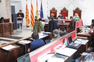 Imagen del pleno municipal de este lunes en la Plaça de la Font.