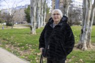 El aumento de las pensiones es otra de las preocupaciones que pone sobre la mesa la tercera edad. "Nos suben un 2,7 por ciento la pensión, mira qué porquería, las residencias no son baratas y si no tienes una buena pensión es complicado pagarlas", explica Pepa Cameo, de 83 años.