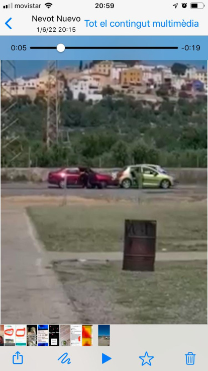 VIDEO:  Bloquean un coche en El Vendrell y con pistolas roban 20.000 euros