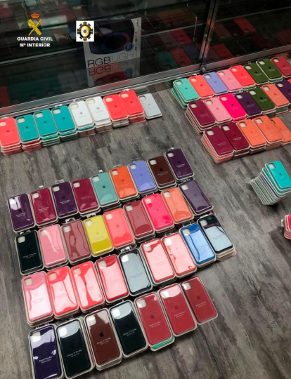 Hay 8 personas investigadas por la venta de estos objetos falsificados.