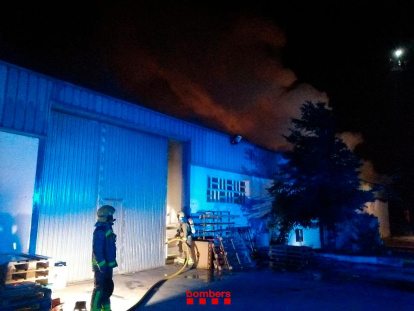 La nave quedó completamente destruida por el fuego.