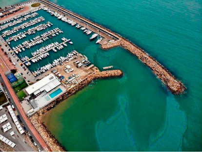 El Port Esportiu de Tarragona era el lugar elegido por el equipo español juvenil y femenino.