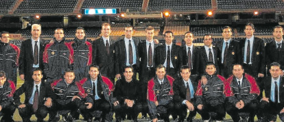 Cos tècnic i jugadors del Nàstic, al Santiago Bernabéu.