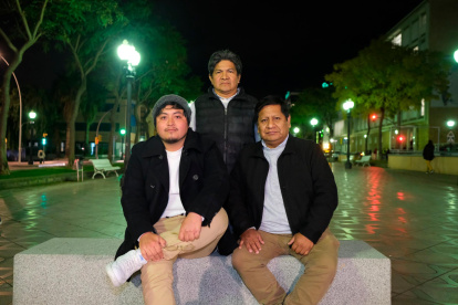 Roni, Santos y Miguel Ángel han llegado desde Perú en diferentes épocas.