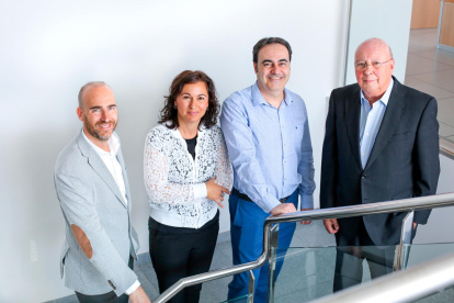 Relevo generacional. De izquierda a derecha: Carles Castilla, Elisabet Castilla, Javier Castilla y Carlos Castilla (fundador).