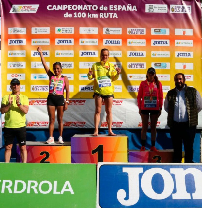 Mireia Sosa, en lo alto del podio.