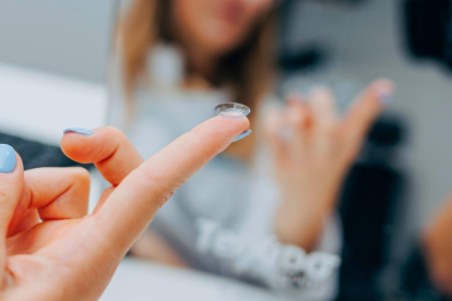 Hi ha diferents tractaments per limitar l’aparició i la progressió de la miopia.